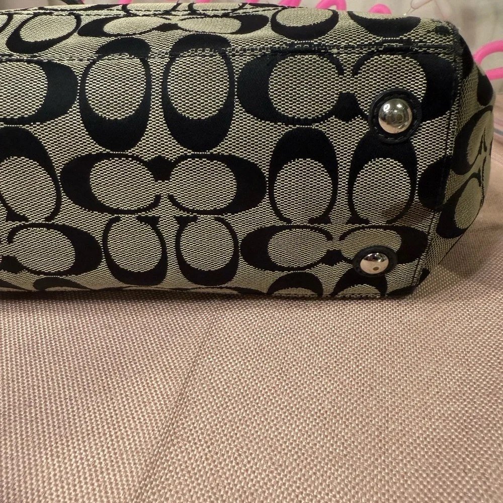 Coach vintage Black and gray Signature Tote Bag. Free gift with purchase